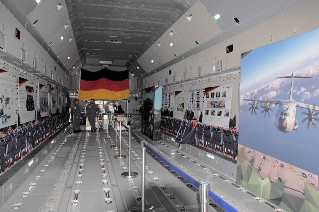 Airbus A400M Atlas Transportflugzeug Der Bundeswehr airbus-a400m-atlas-transportflugzeug-der-bundeswehr