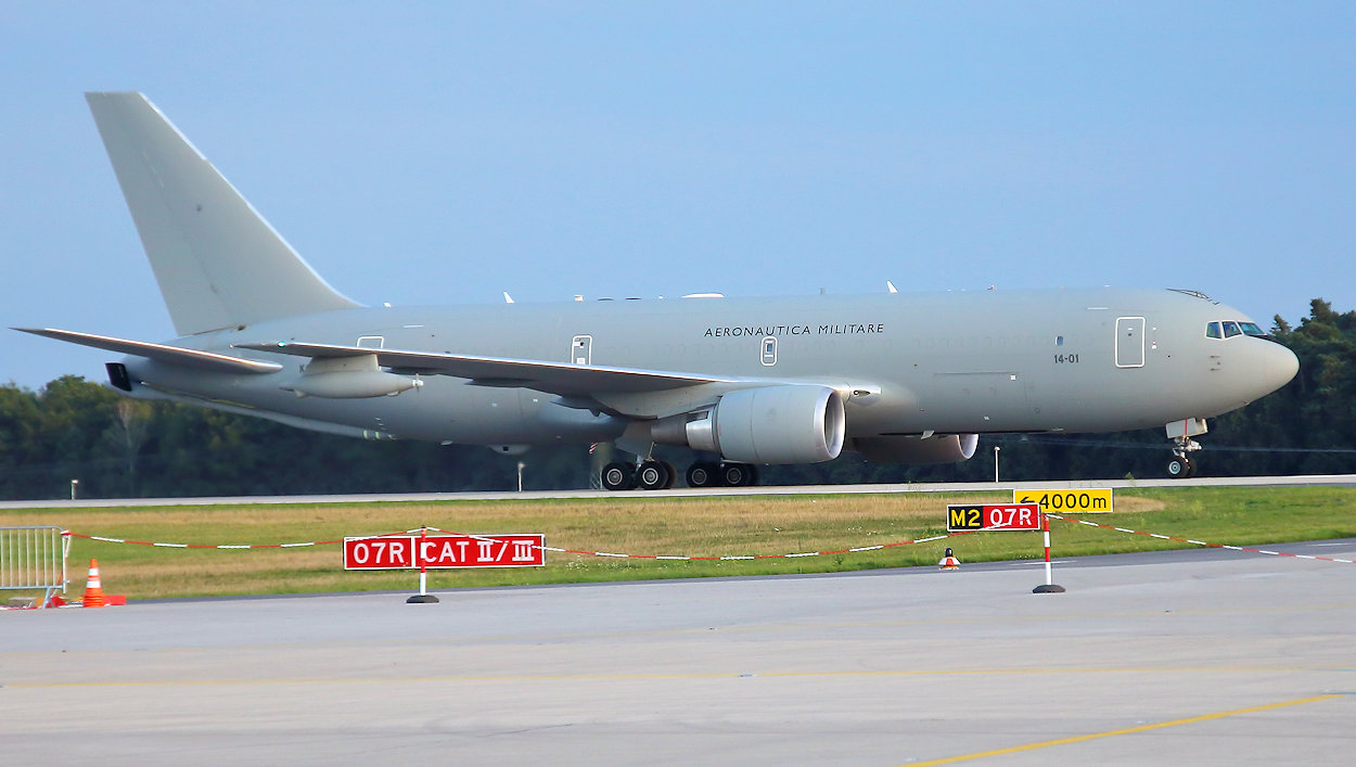 Boeing KC-767 - Tankflugzeug und Truppentransporter