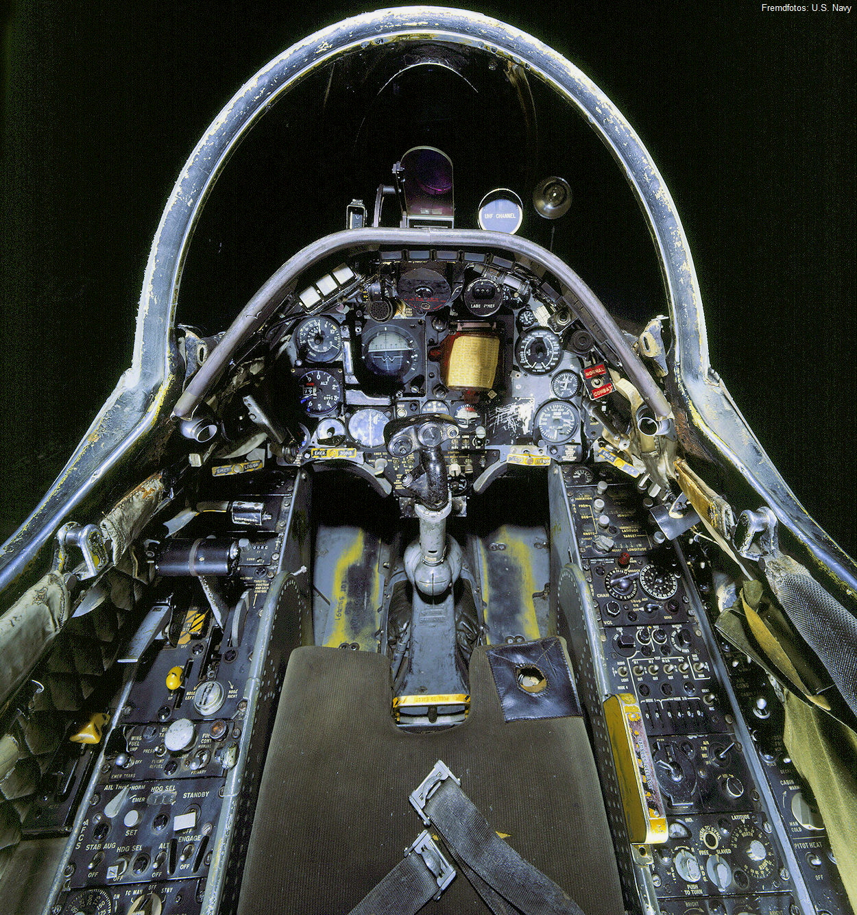 Douglas A-4 Skyhawk - Cockpit