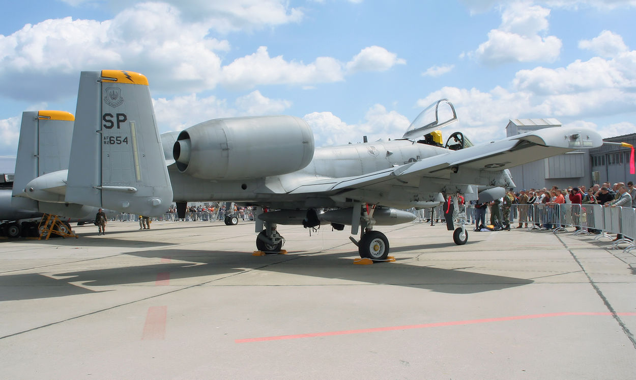 Fairchild-Republic A-10 Thunderbolt II - Erdkampfflugzeug der USA