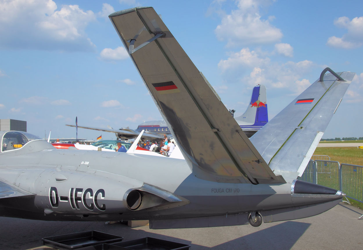 Fouga Magister - V-Leitwerk