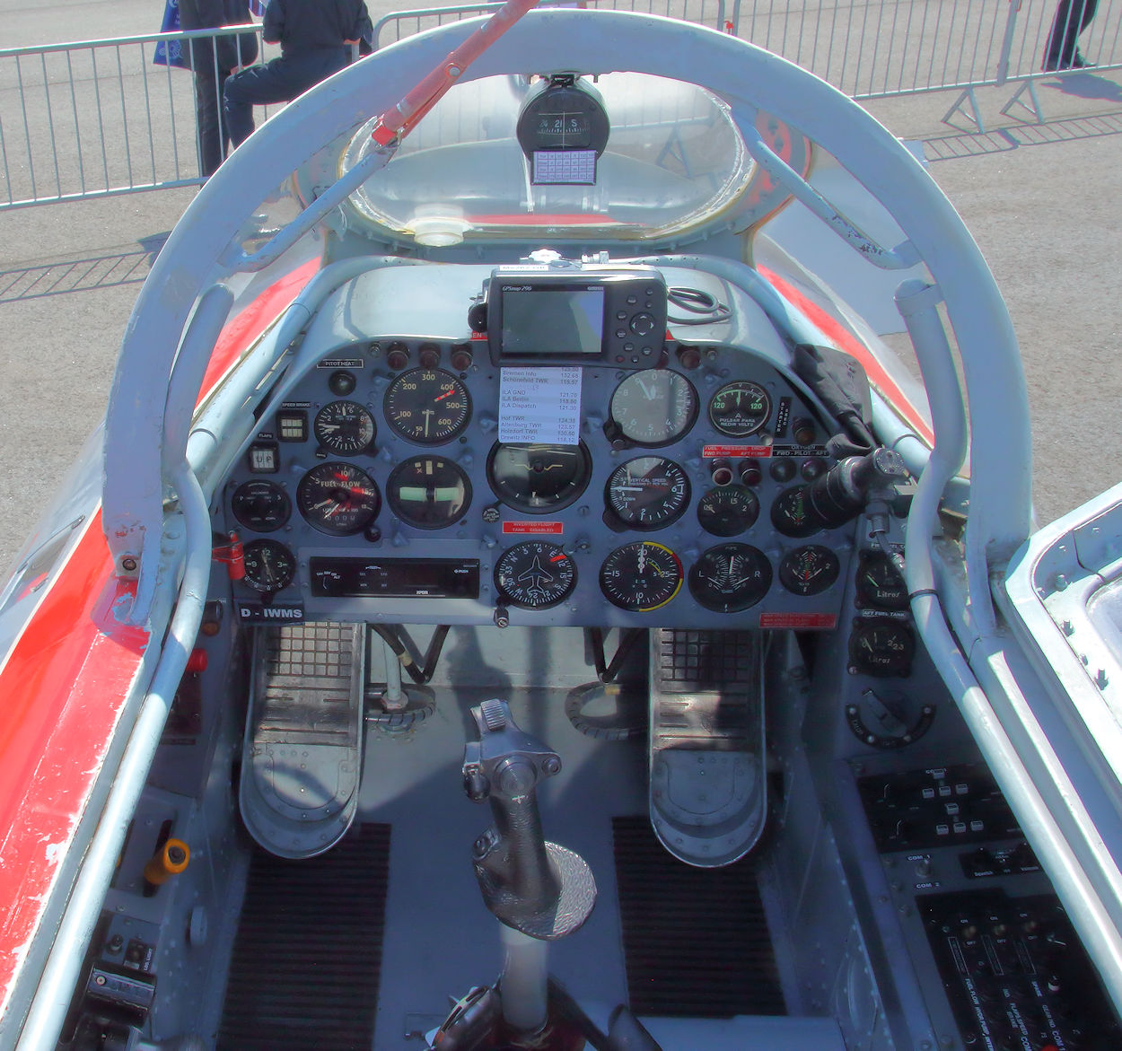 Hispano HA-200 Saeta - Cockpit