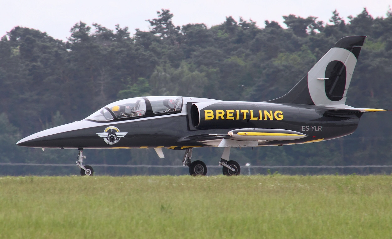 L-39 Albatros---Breitling