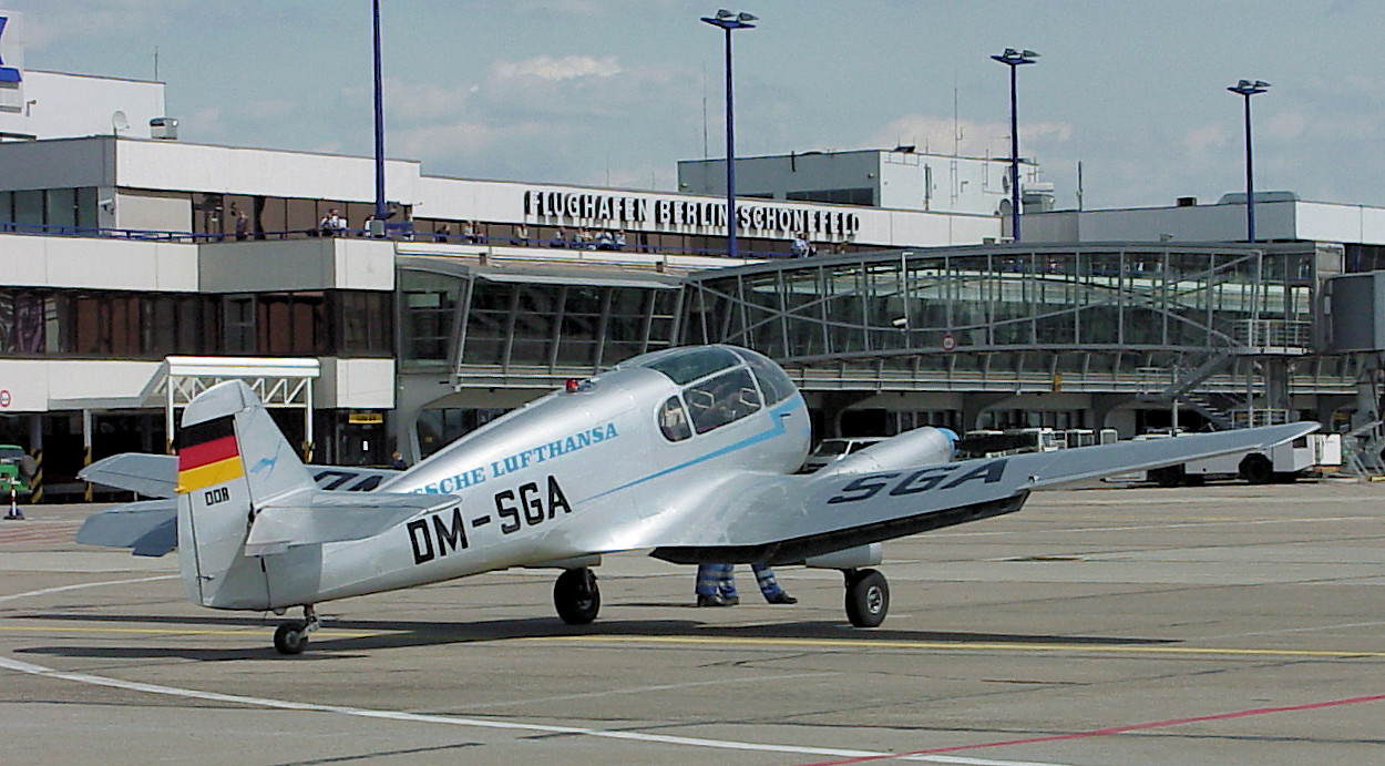 Aero Ae-145 - Deutsche Lufthansa Ost