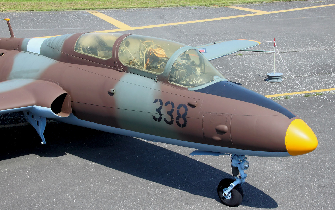 Aero L-29 Delfin - Cockpitansicht