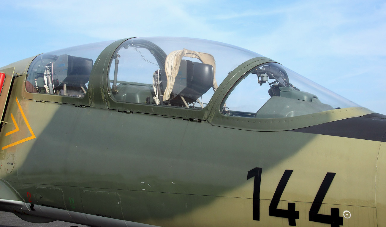 Aero L-39 ZO Albatros - Cockpit