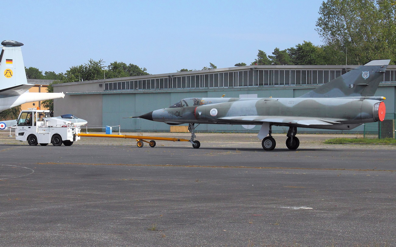 Dassault Mirage III - Militärflugzeug