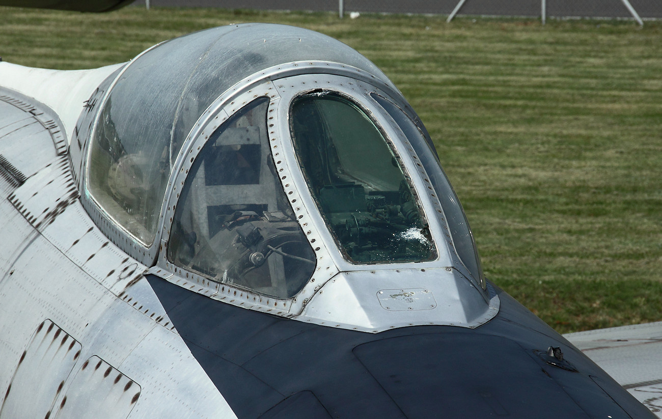 Dassault Super Mystere - Cockpit