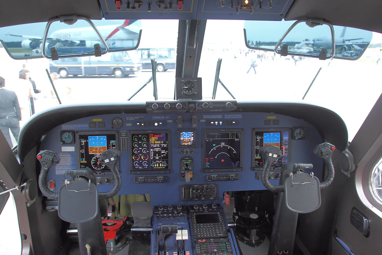 Dornier Do 228 NG - RUAG AG - Cockpit