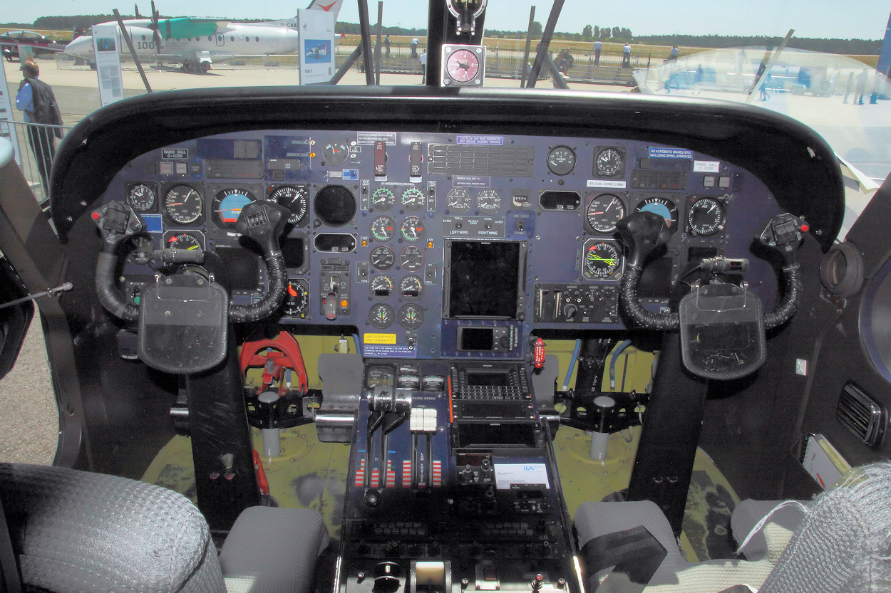 Dornier DO 228-101 der DLR - Cockpit