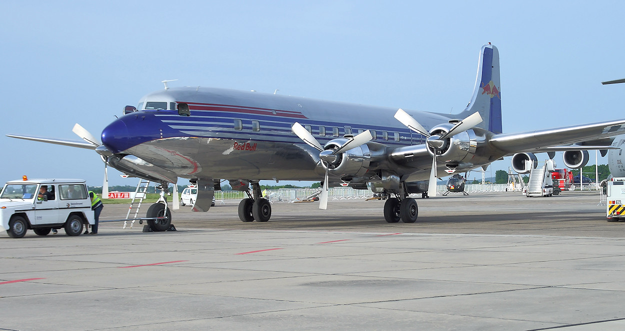Douglas DC-6 - Luftfahrtausstellung