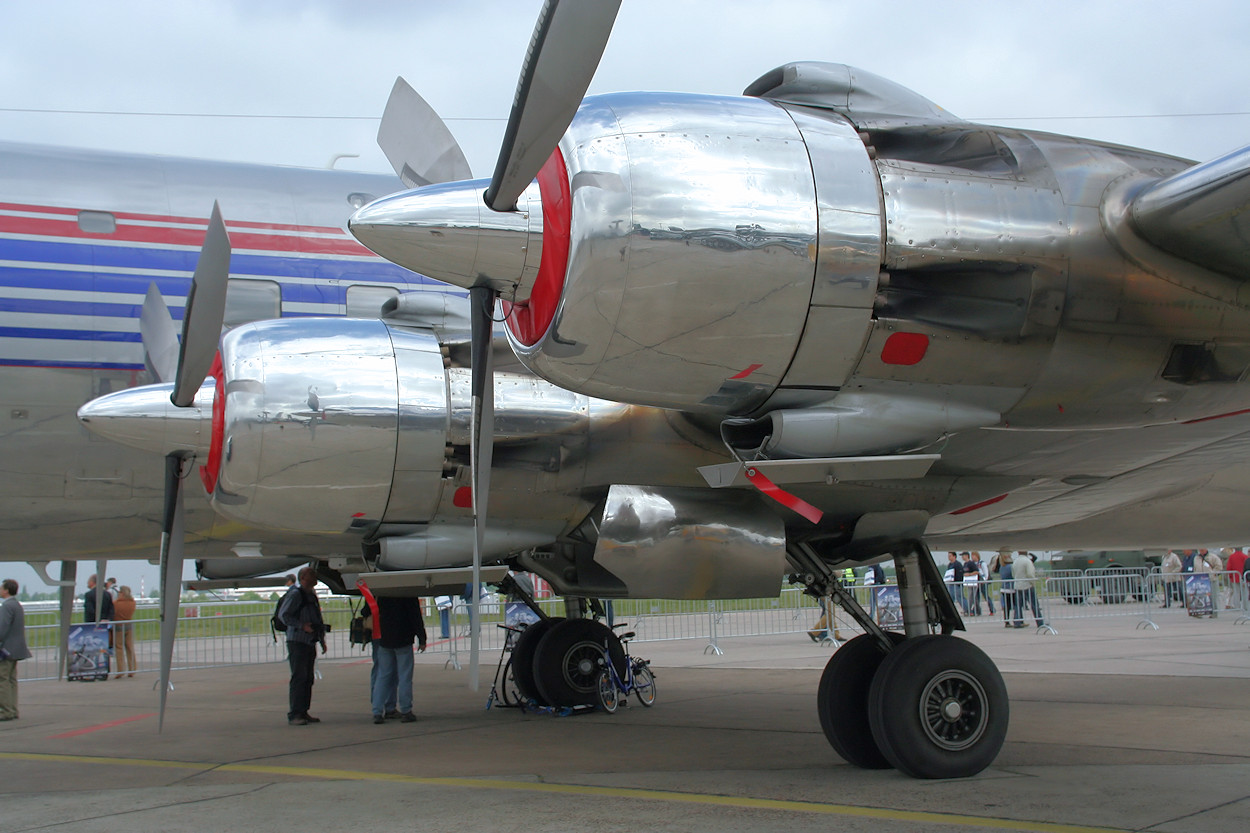 Douglas DC-6 - Sternmotore