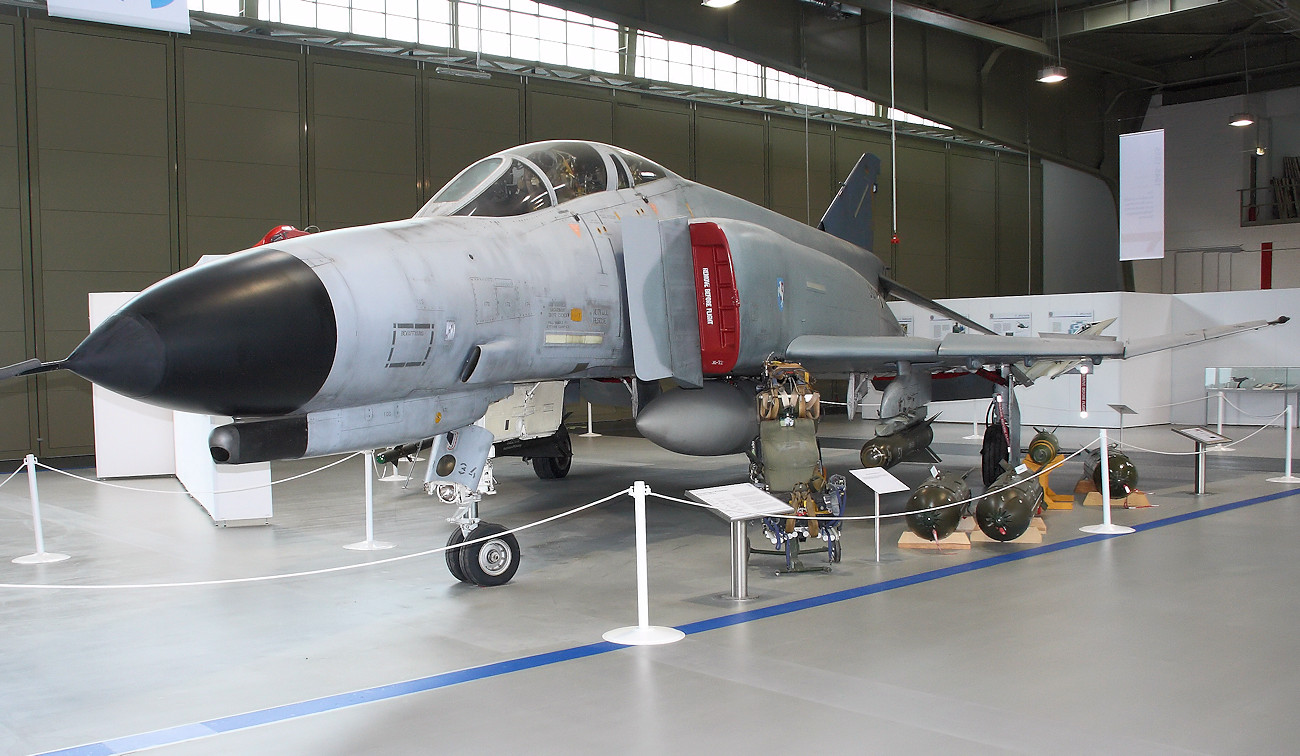 F-4 Phantom II - Kampfflugzeug