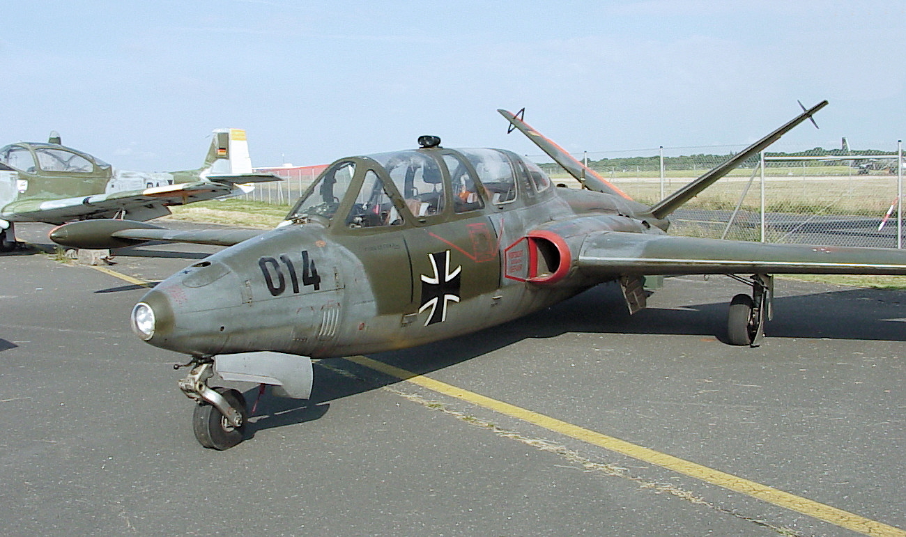 Fouga Magister C.M 170 R - Strahltrainer