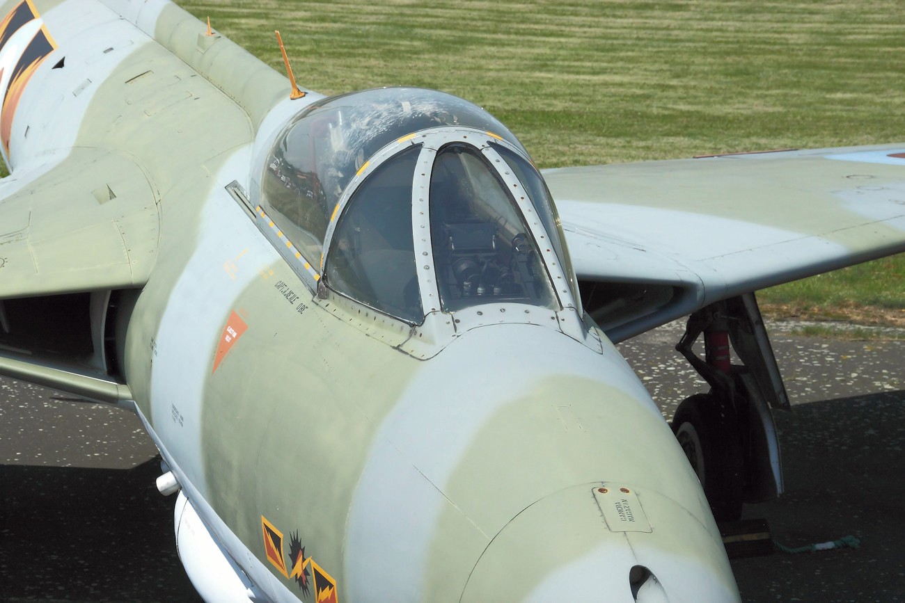 Hawker Hunter - Cockpit