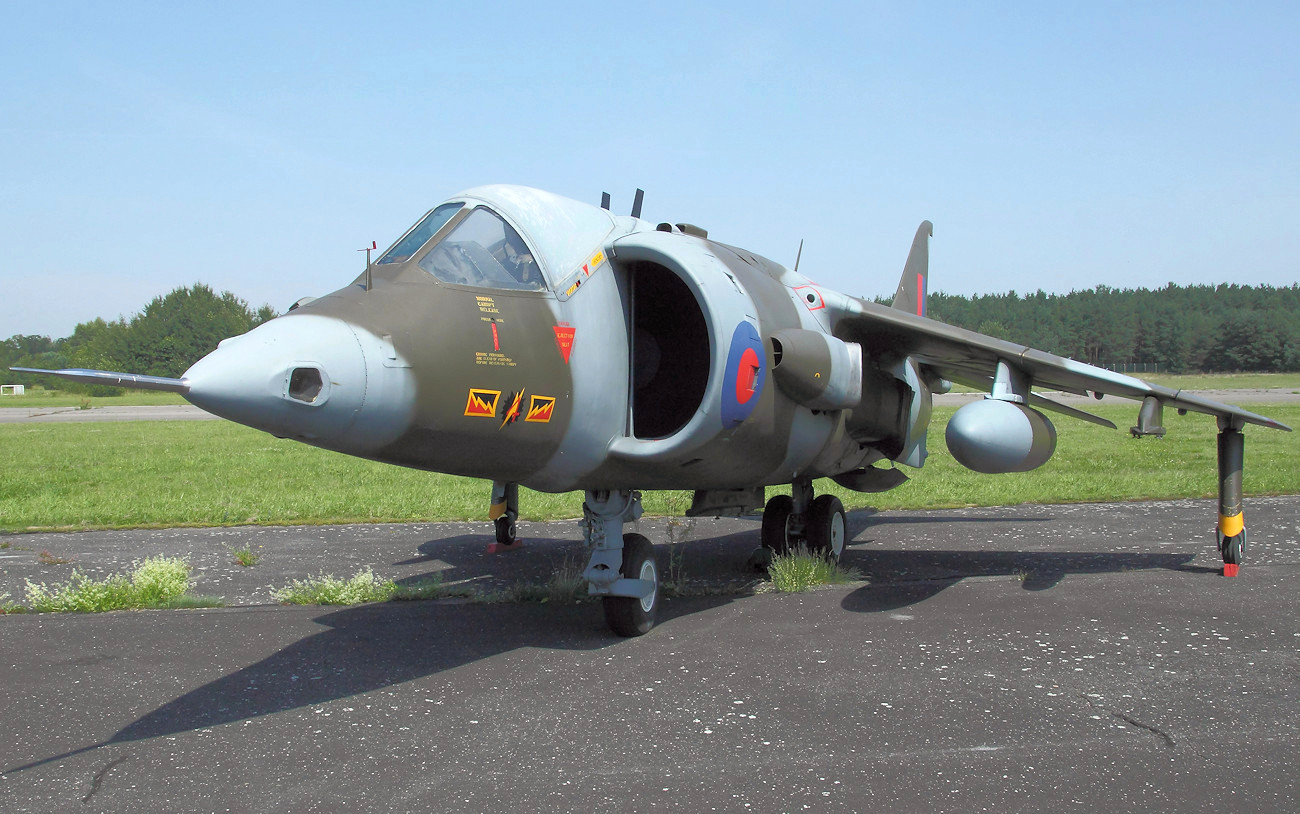 Hawker Siddeley Harrier - Senkrechtstarter