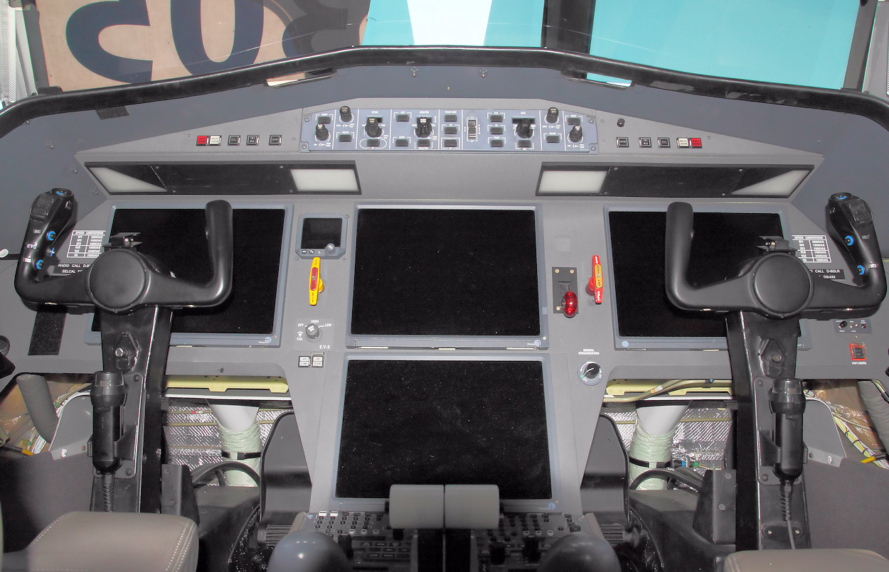 ISTAR Dassault Falcon 2000LX - Cockpit