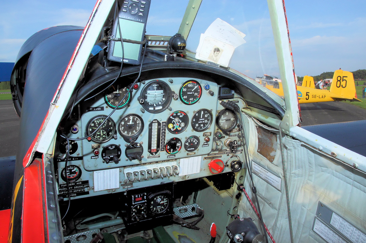 Jakowlew-Jak-50 - Cockpit