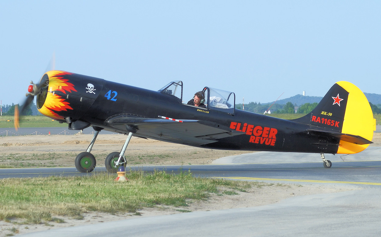 Jakowlew Jak-50 - Flieger Revue