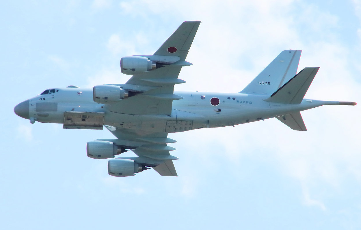 Kawasaki P-1 - Flugansicht