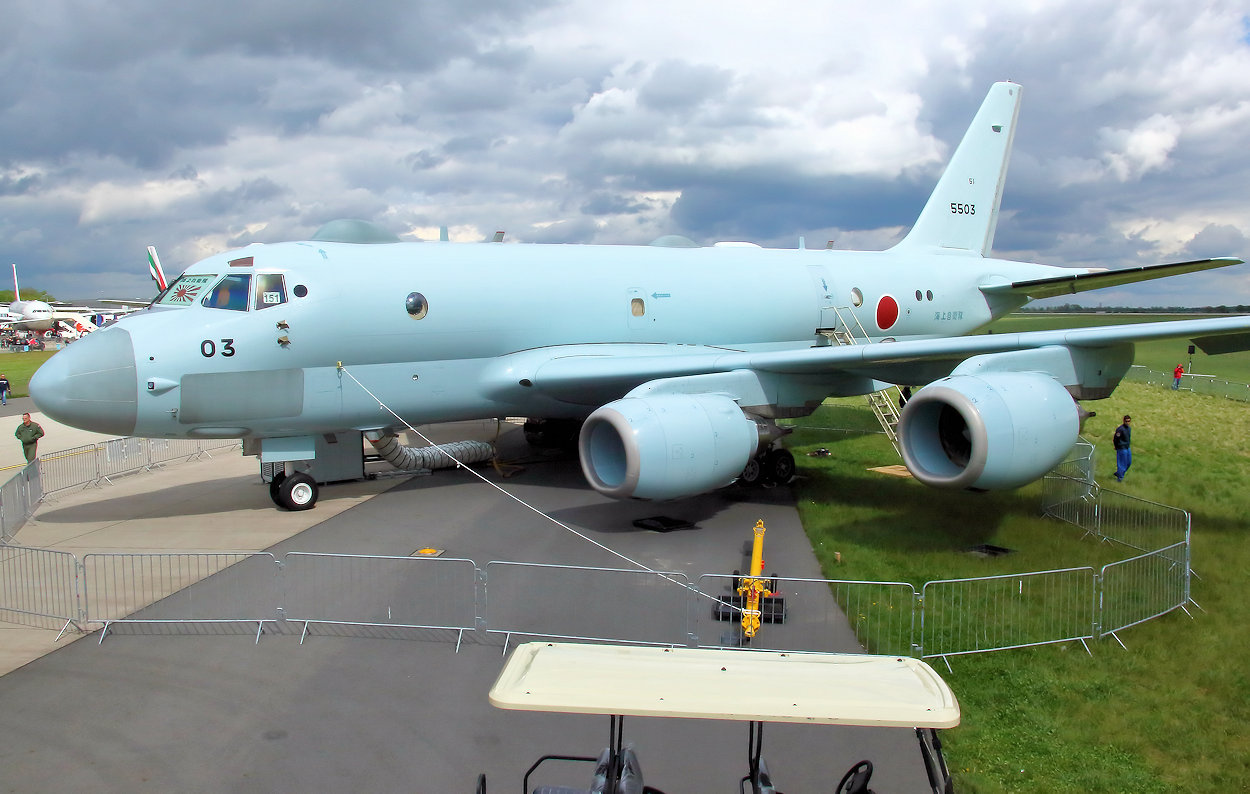 Kawasaki P-1 - japanisches Seeüberwachungsflugzeug und U-Boot-Jäger