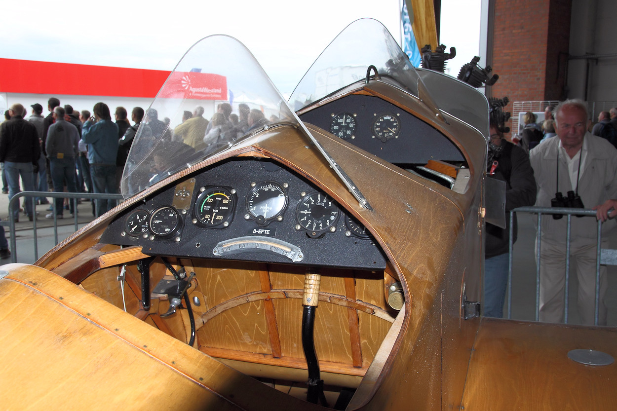 Klemm L 25 - Cockpit