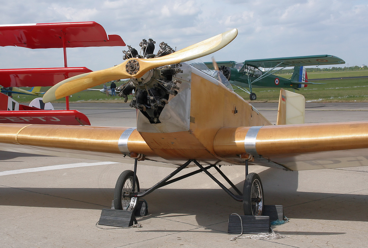 Klemm L 25 - Flugzeug aus Holz