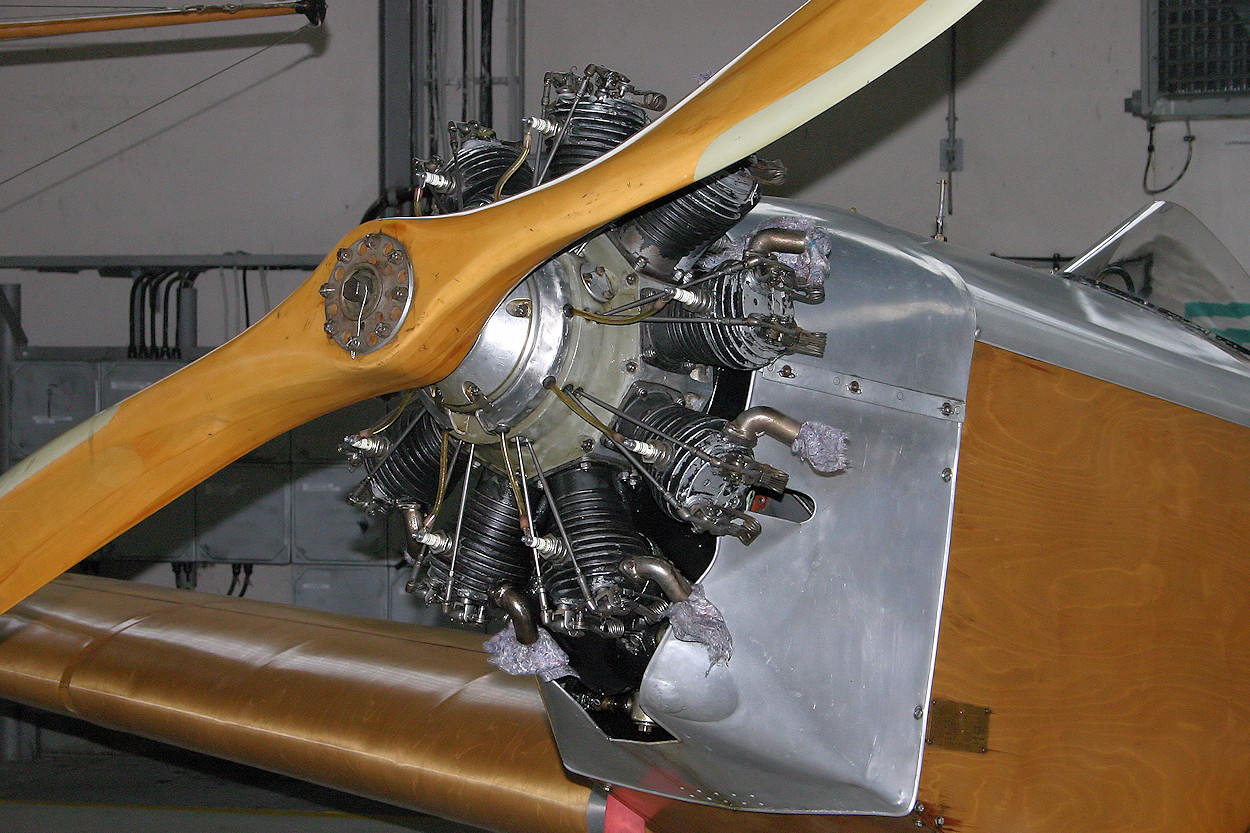 Klemm L 25 - Sternmotor und Propeller