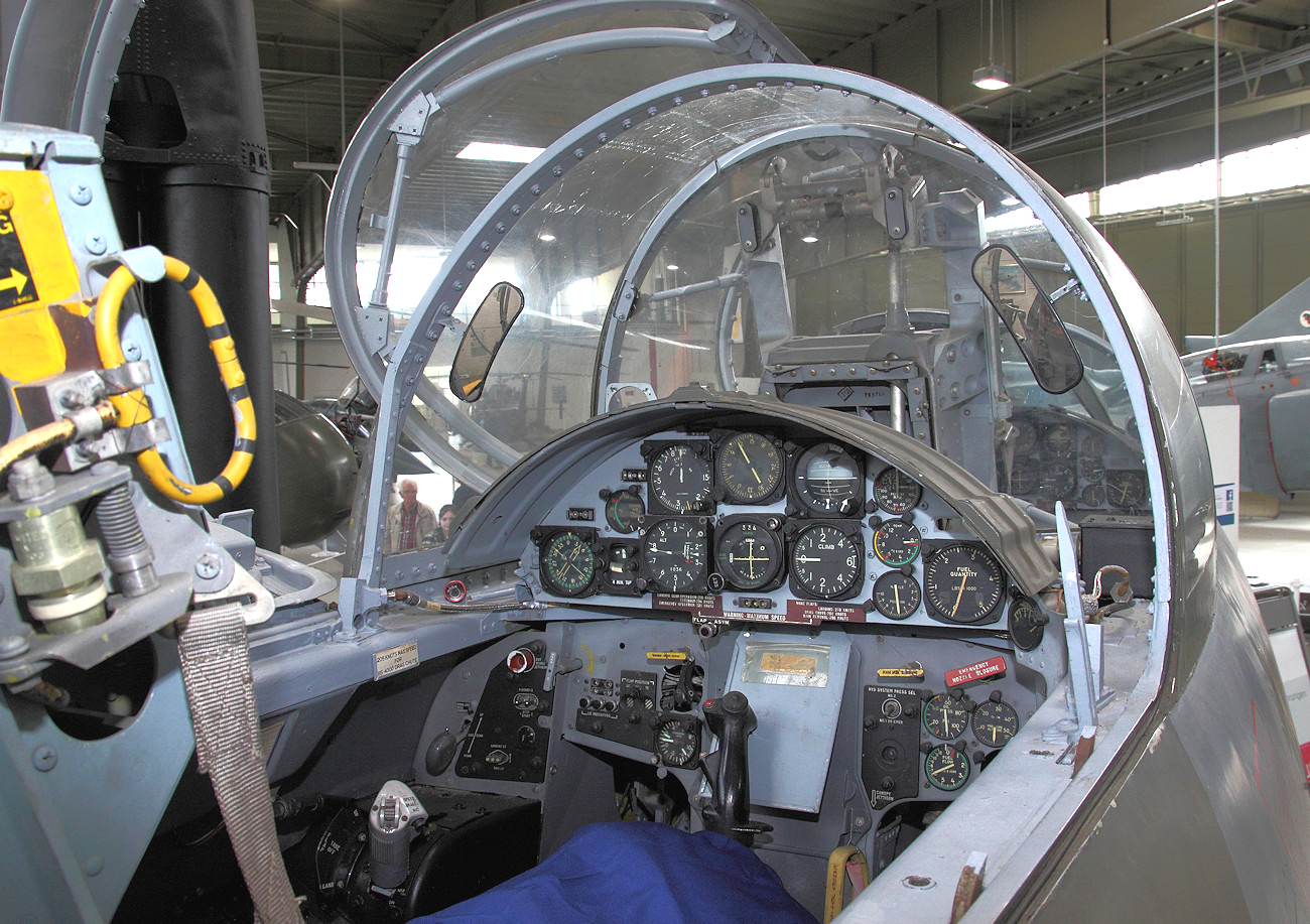 Lockheed F-104 F Starfighter - Cockpit hinten