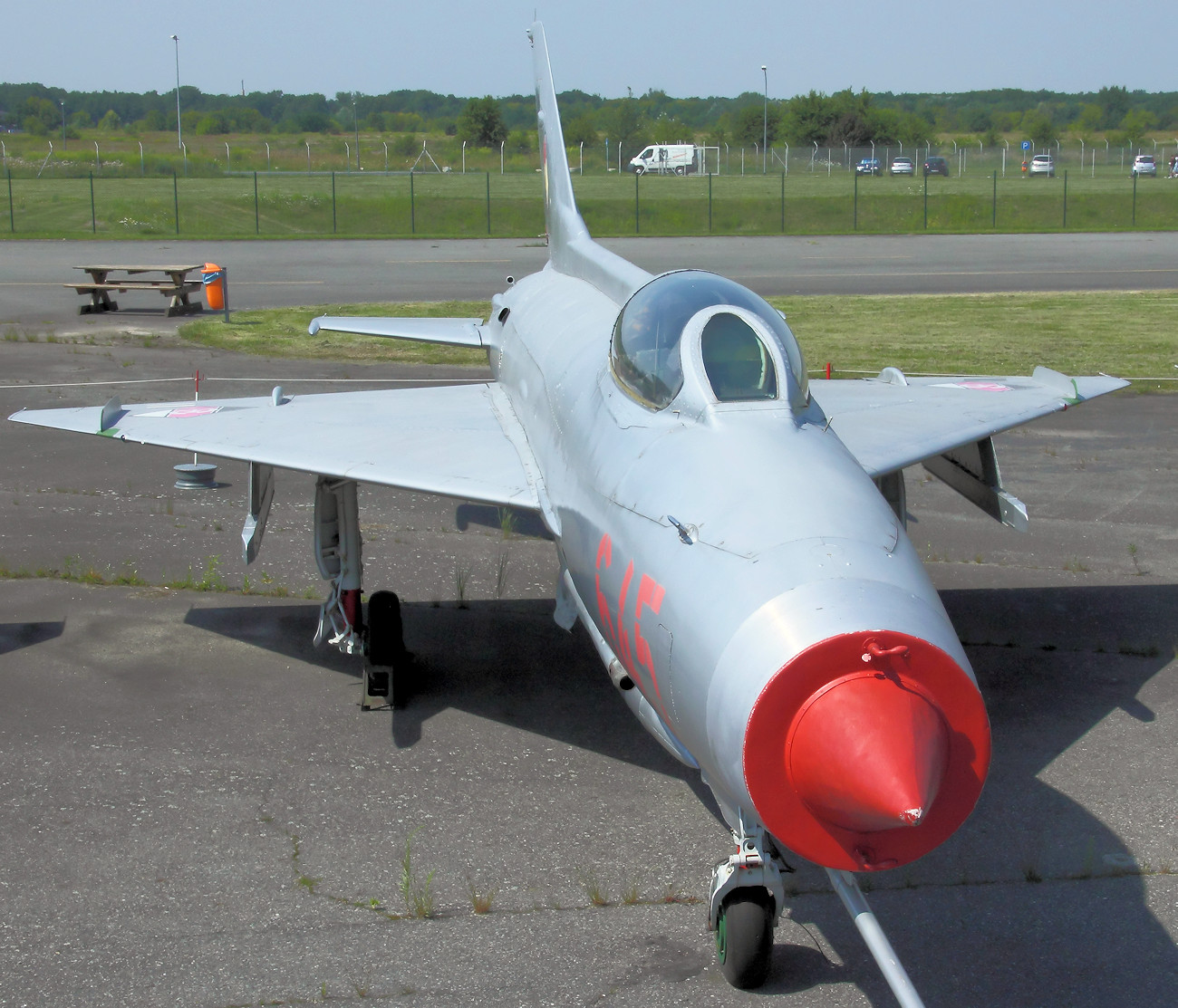 MiG-21 F-13 - Bugansicht des Kampfflugzeugs