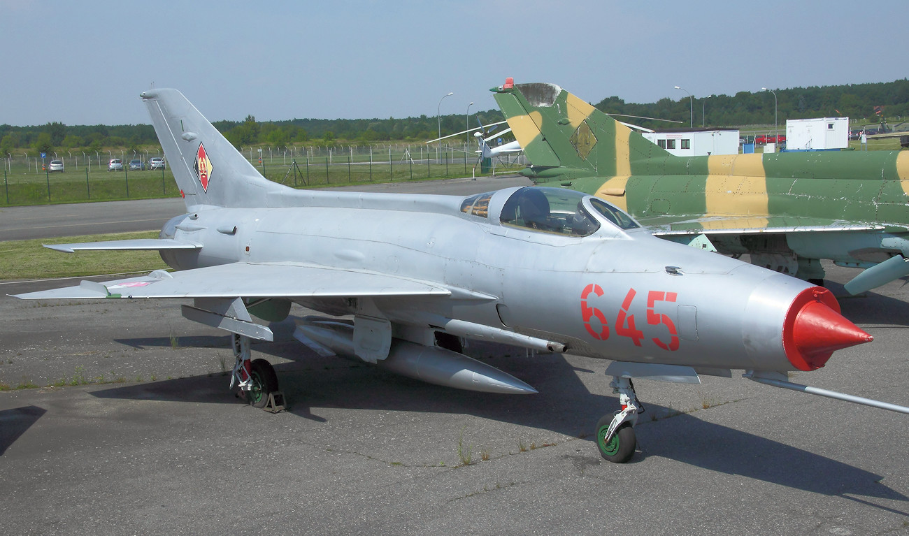 MiG-21 F-13 - Luftwaffenmuseum