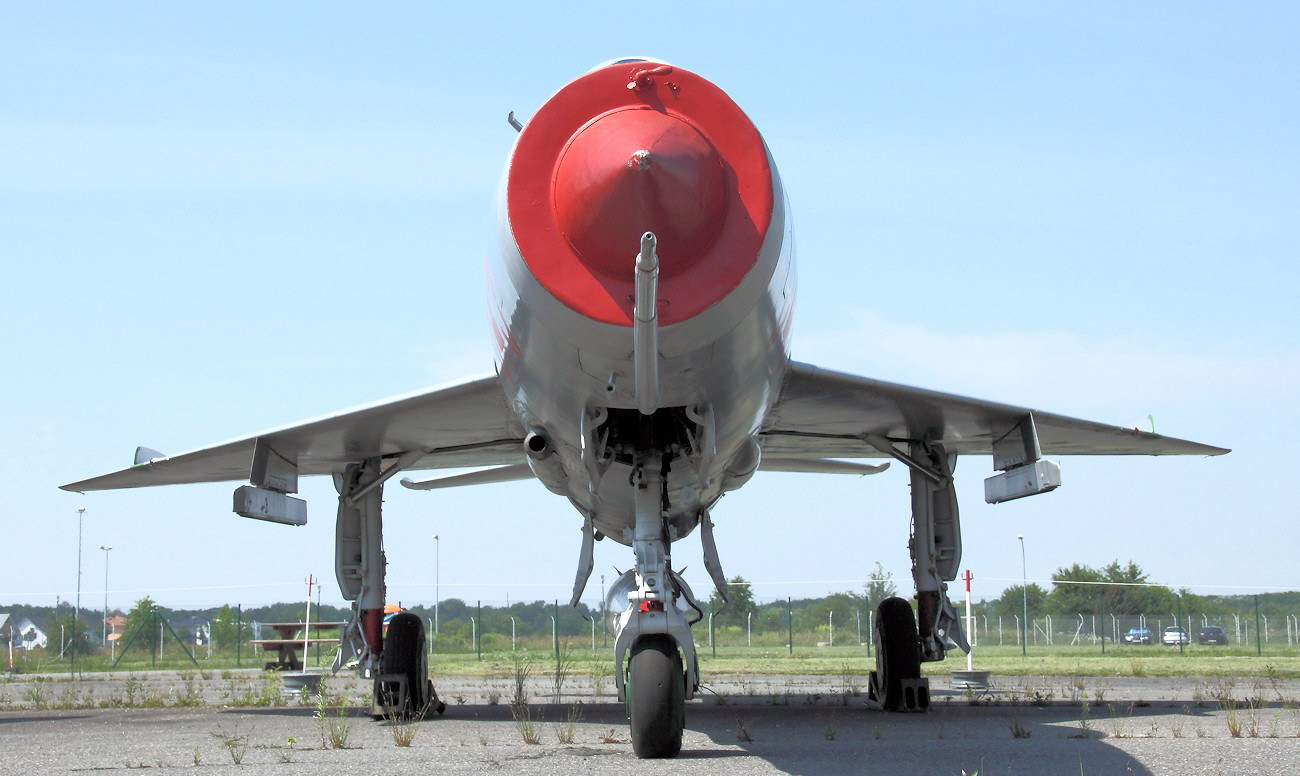 MiG 21M - Militärflugzeug