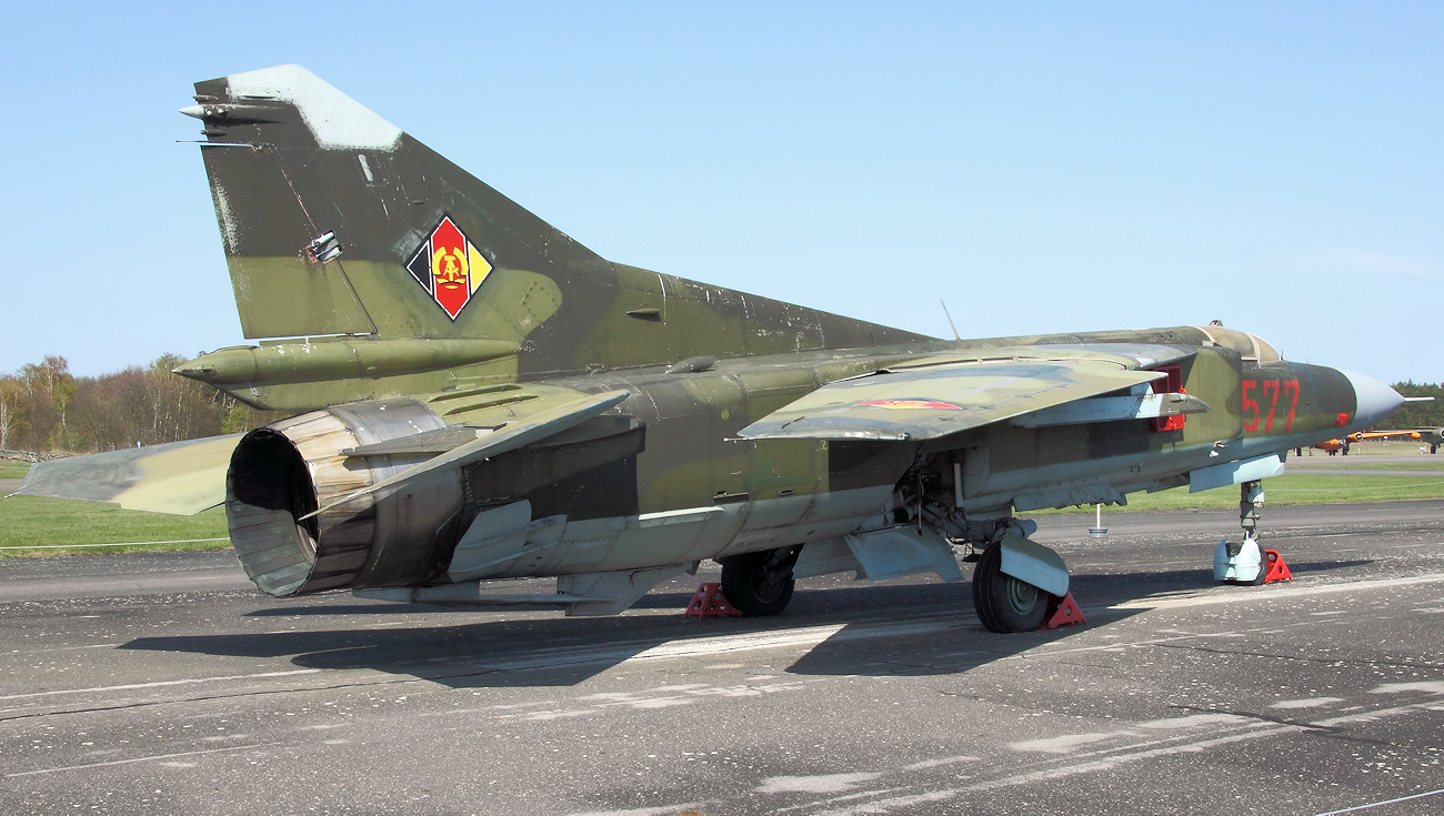 MiG-23 MF - Kampfflugzeug mit Schwenkflügel