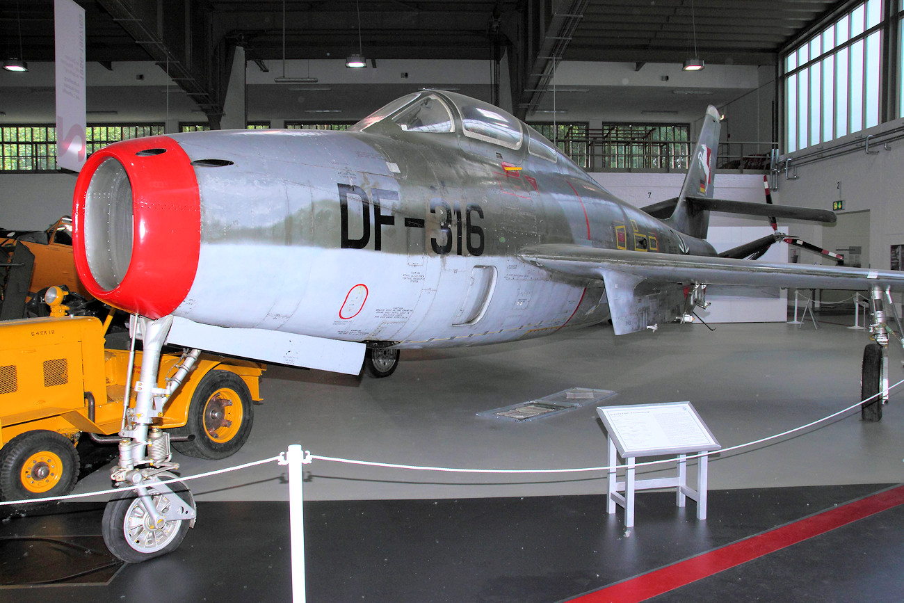 Republic F-84 F Thunderstreak - Luftwaffe