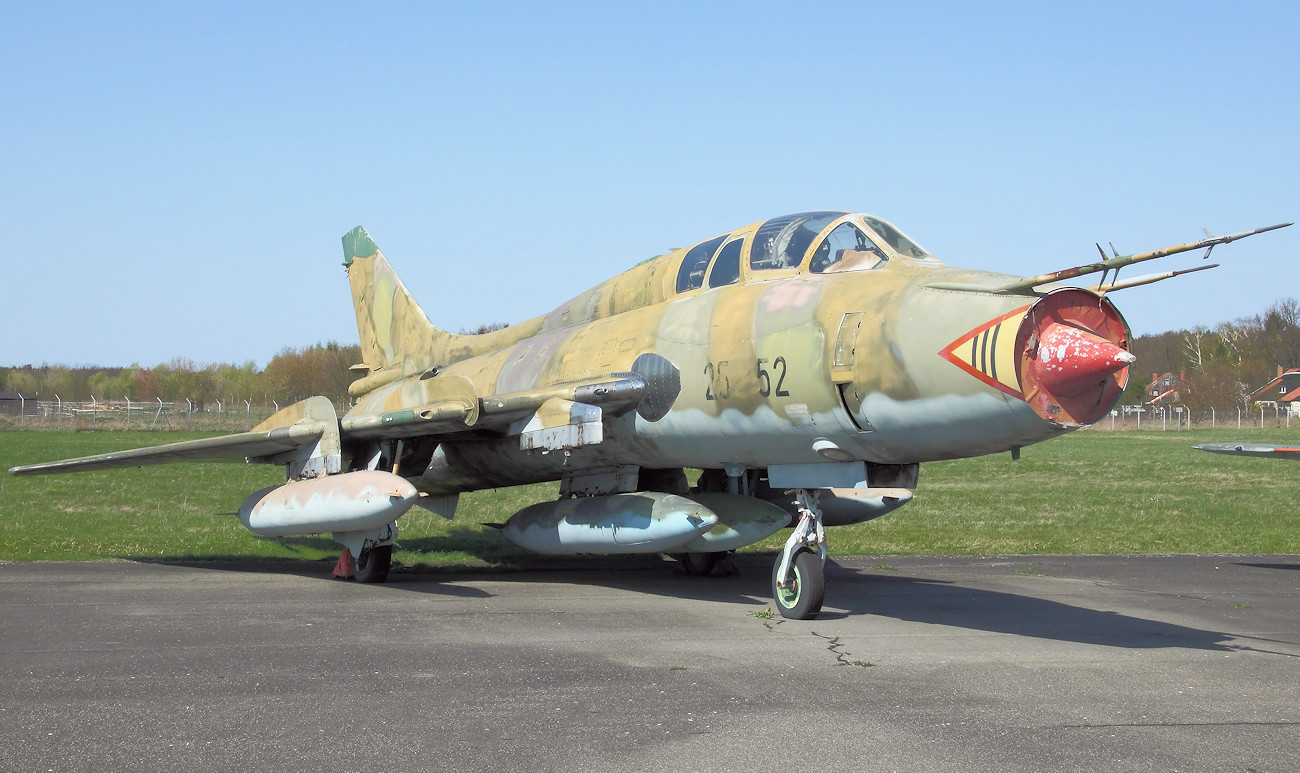 Suchoi Su-22 UM3K - doppelsitziges Schul- und Übungskampfflugzeug der Ehemaligen DDR