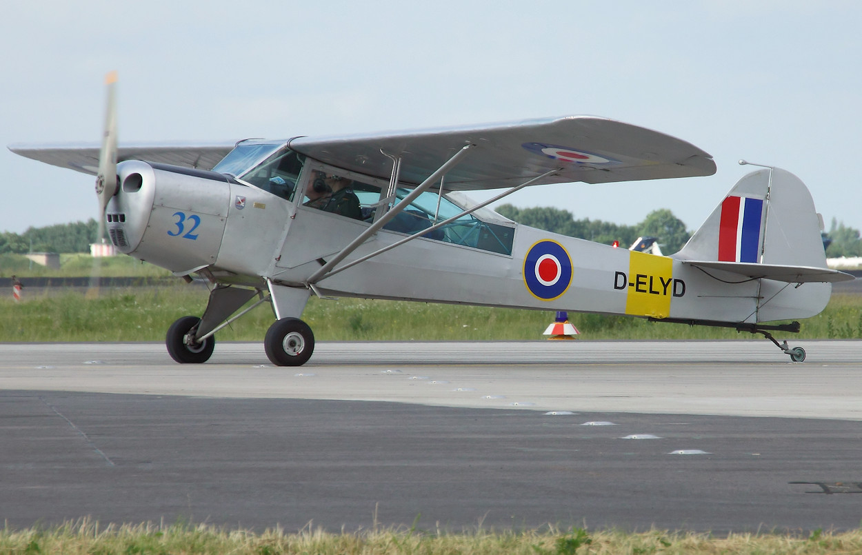 Taylorcraft Auster Mk.V - militärisches Verbindungs- und Beobachtungsflugzeug