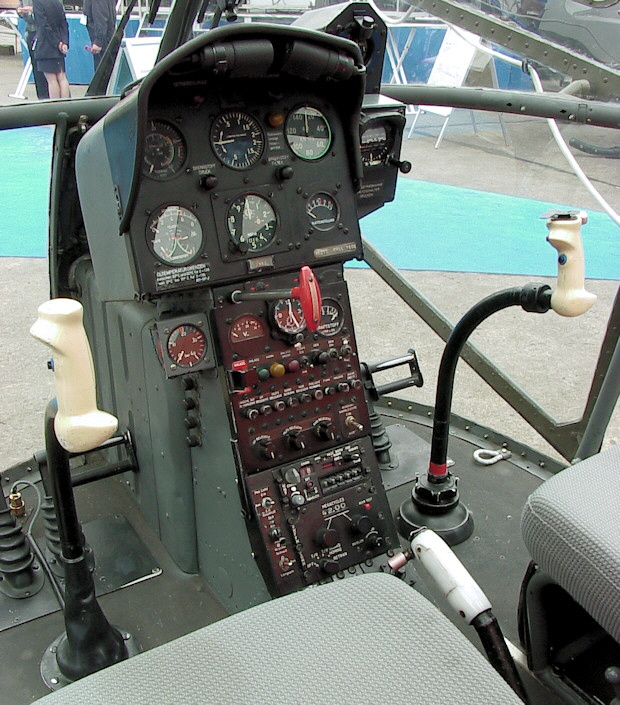 Aerospatiale Alouette II - Cockpit