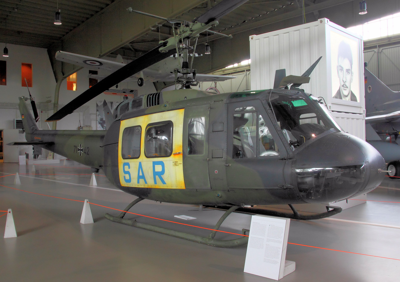 Bell UH-1D Iroquois HUEY - Hubschrauber