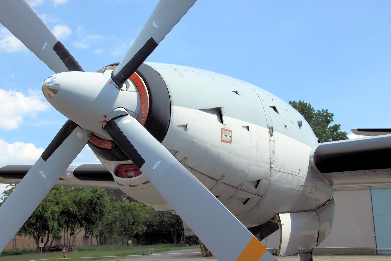 Breguet 1150 Atlantic - Triebwerk Rolls-Royce Tyne