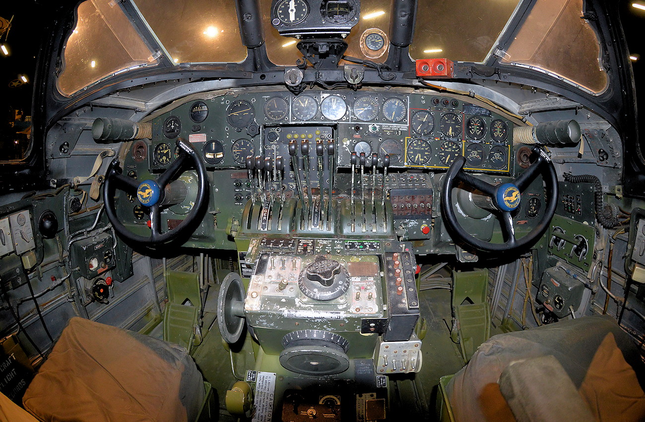 Consolidated B-24 Liberator - Cockpit
