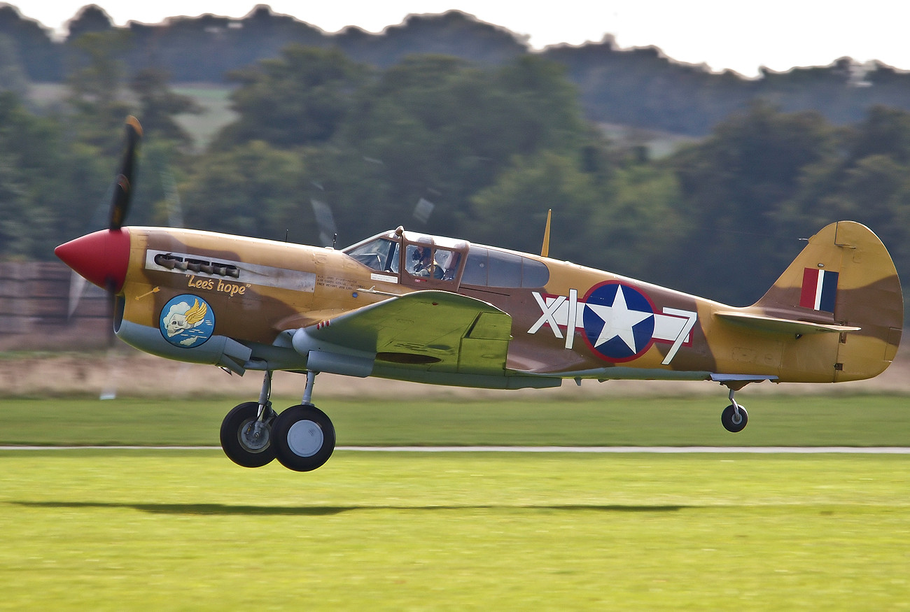 Curtiss P-40F Warhawk - Jagdflugzeug der USA