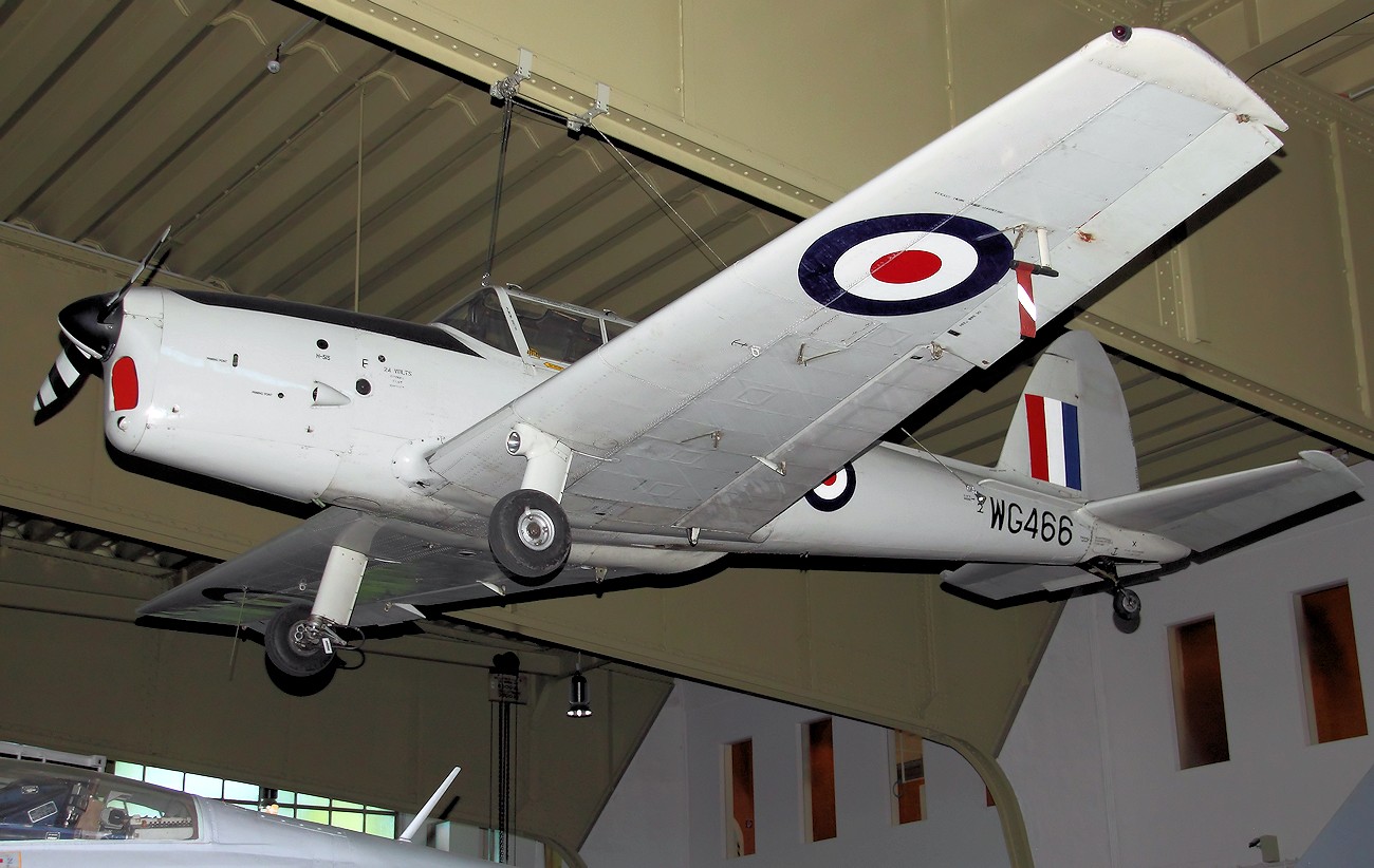De Havilland DHC-1 Chipmunk T-10 - Standard-Schulflugzeug