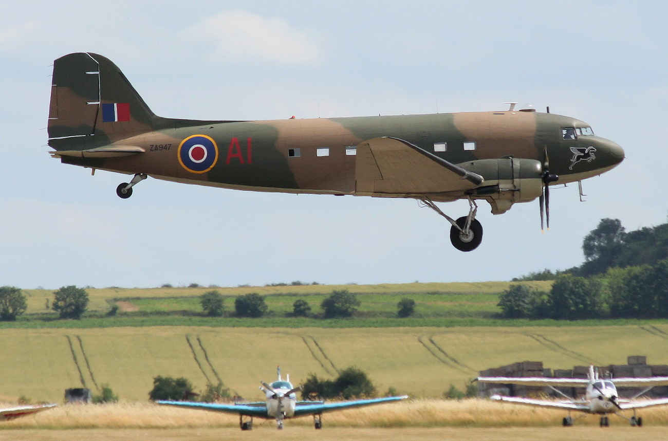 Douglas C-47 Dakota der Royal Air Force