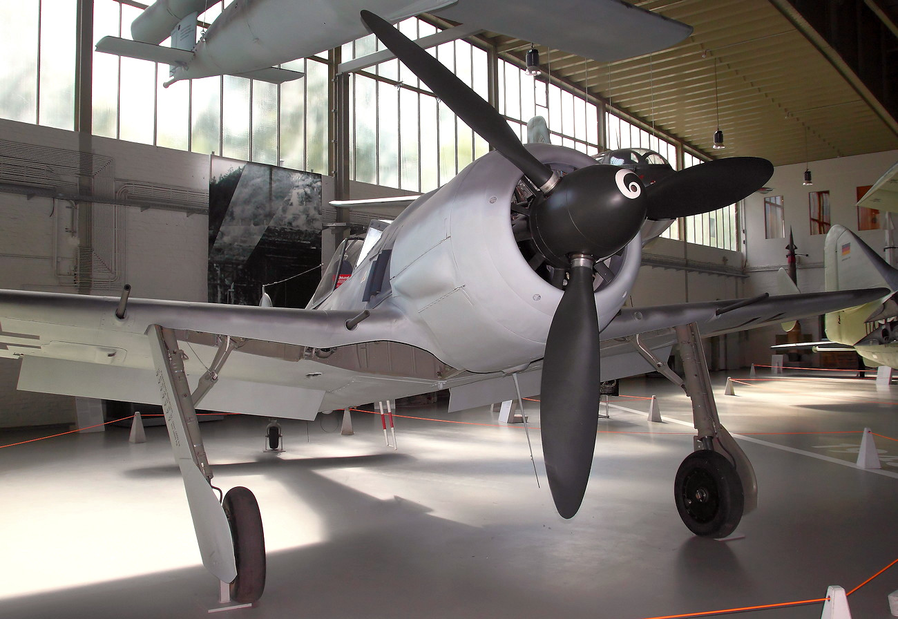 Focke-Wulf Fw 190 A8 - Jagdflugzeug
