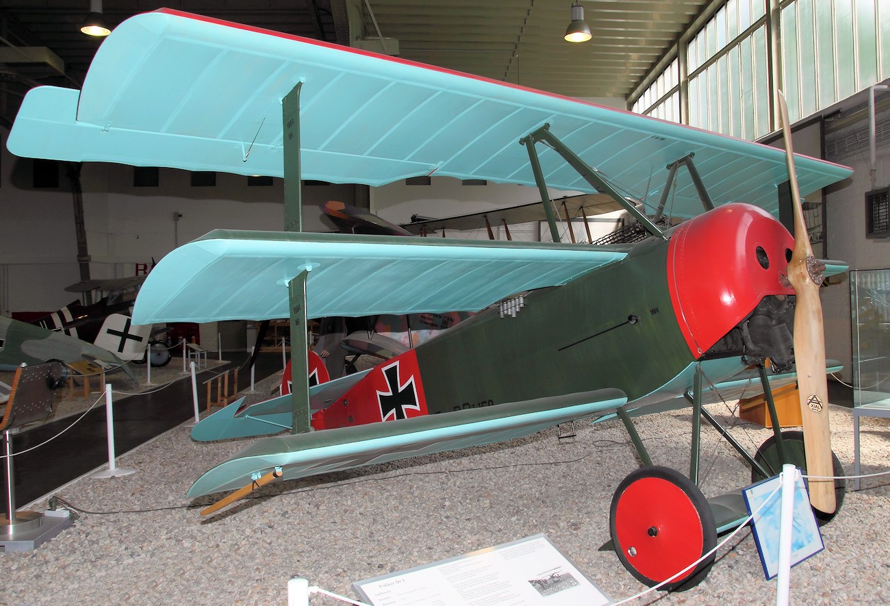 Fokker Dr I - deutsches Dreidecker-Jagdflugzeug im Ersten Weltkrieg