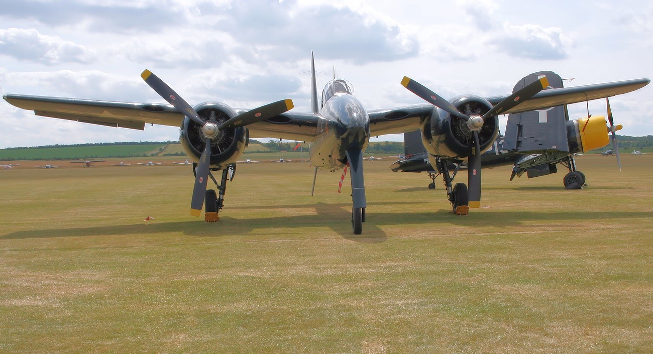 Grumman F7F Tigercat - Militärflugzeug