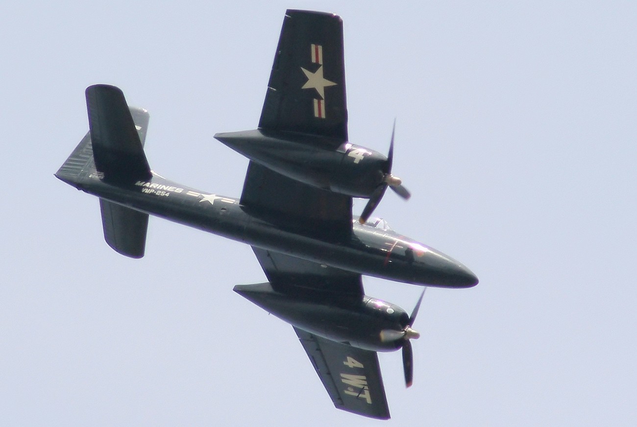 Grumman F7F Tigercat - Sturzflug