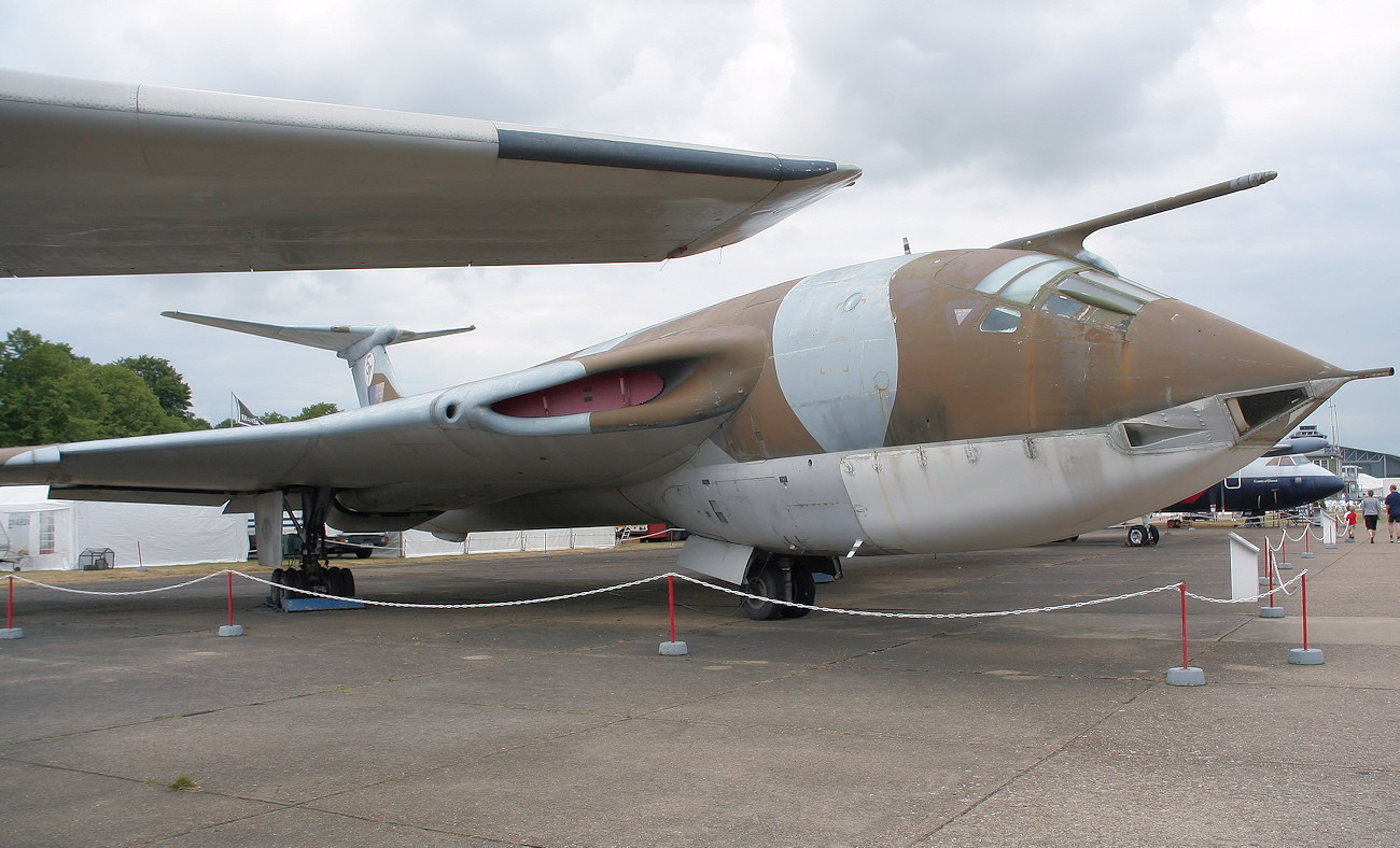 Handley Page H.P.80 Victor - V-Bomber