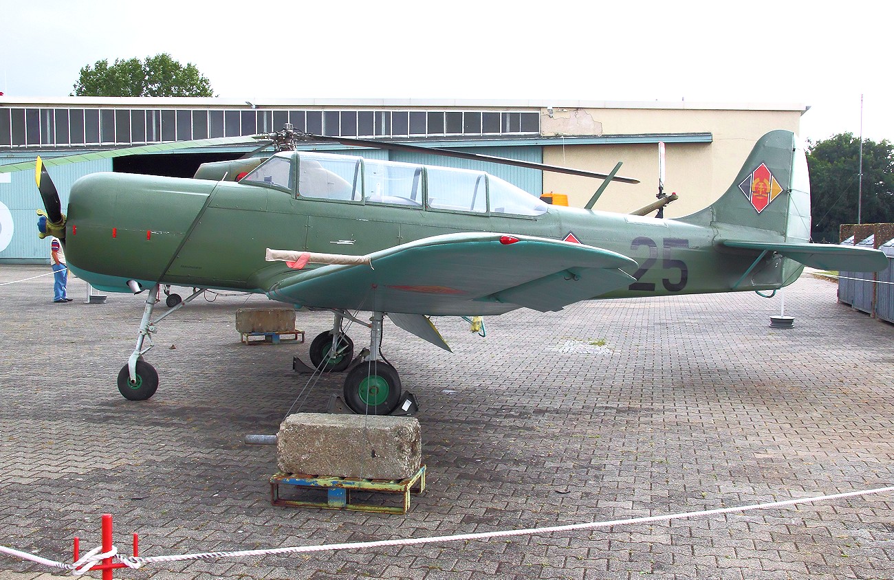 Jakowlew Jak-18 - doppelsitziges Schulflugzeug aus sowjetischer Produktion