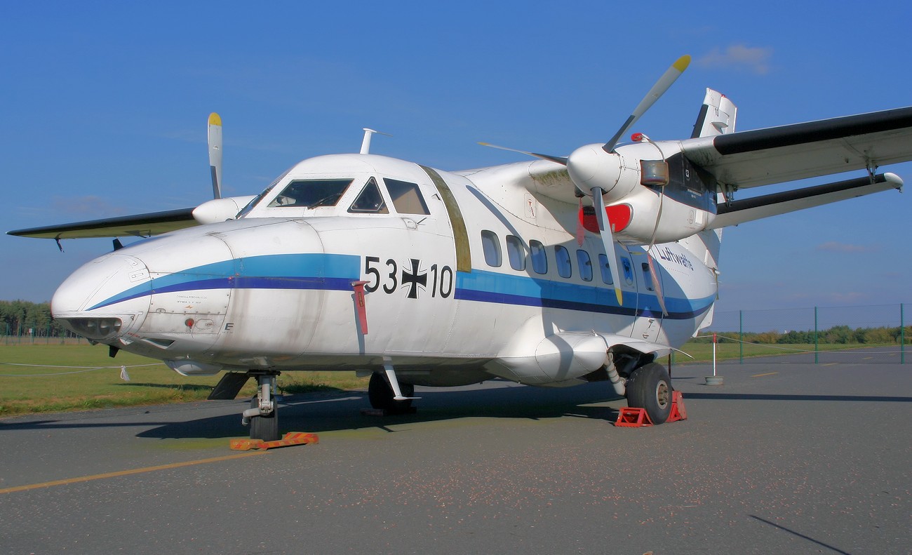 Let L-410 UVP Turbolet - Kurzstreckenflugzeug für 19 Passagiere